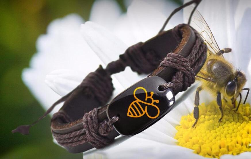 Lovely Bee Leather Bracelet