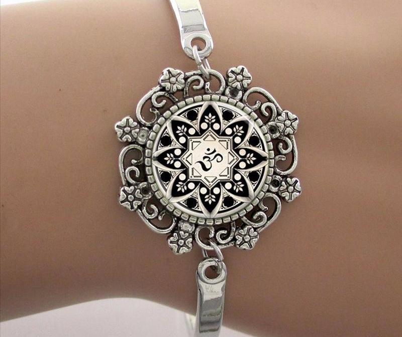 Yoga Dome Lace Bracelet